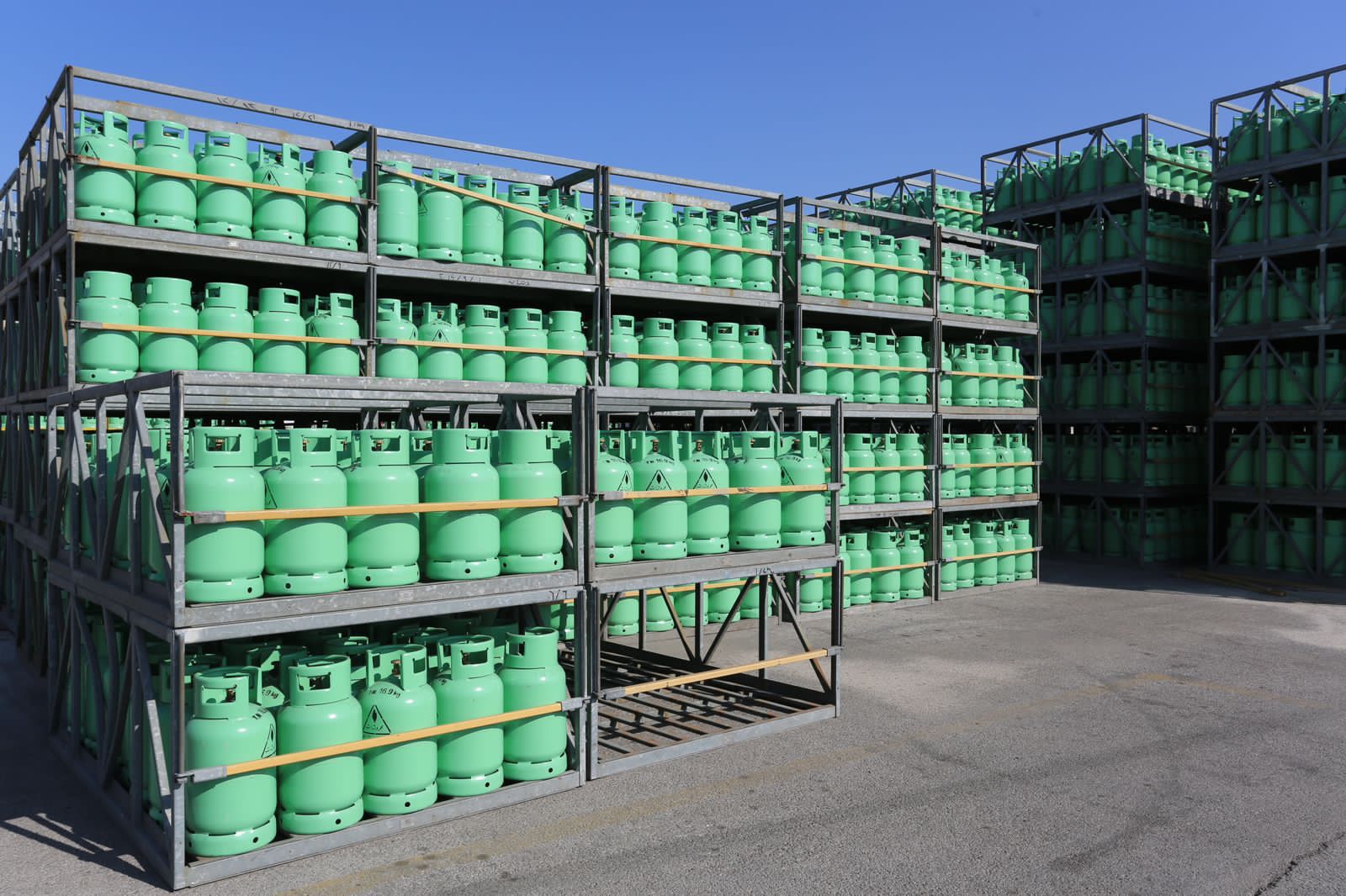 Madar Al-Saa Images 0.09983607643121606