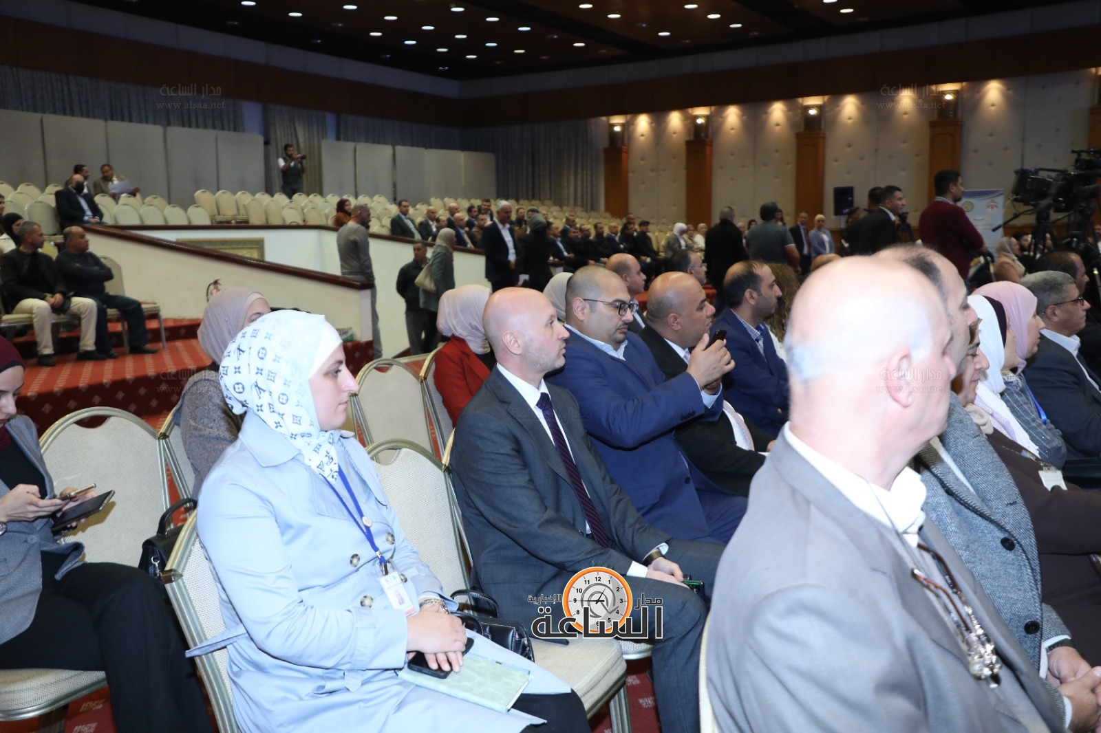 Madar Al-Saa Images 0.4265437321263643