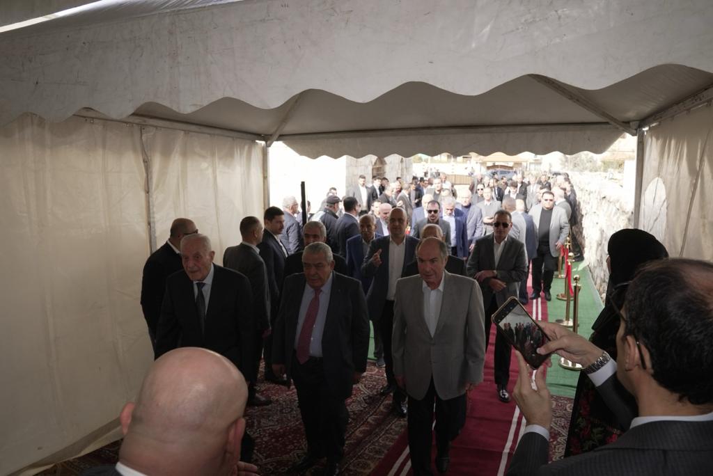 Madar Al-Saa Images 0.3437214347794