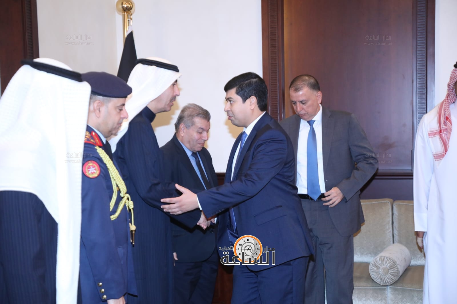 Madar Al-Saa Images 0.43702167098226696