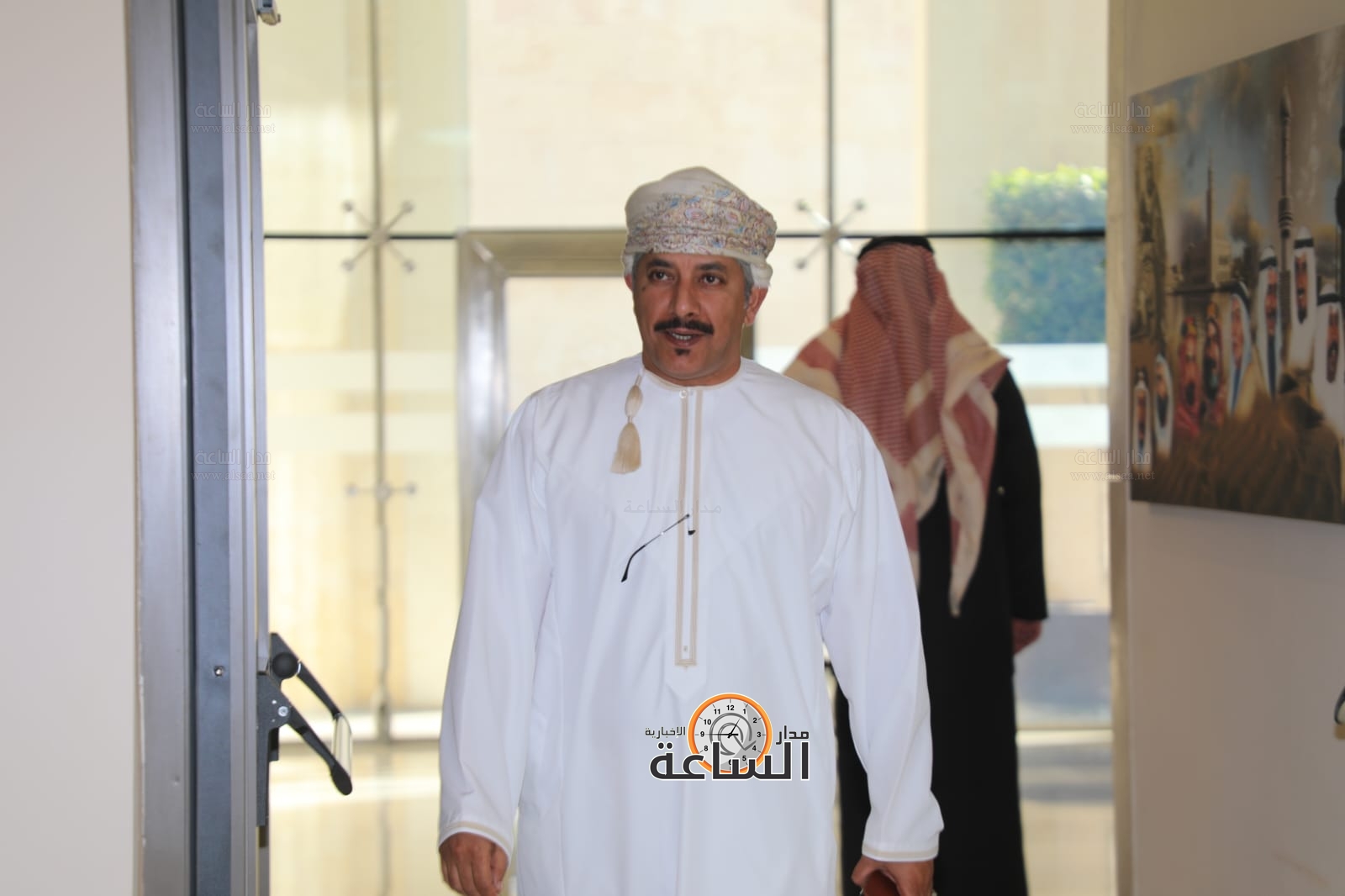 Madar Al-Saa Images 0.4999138459959529