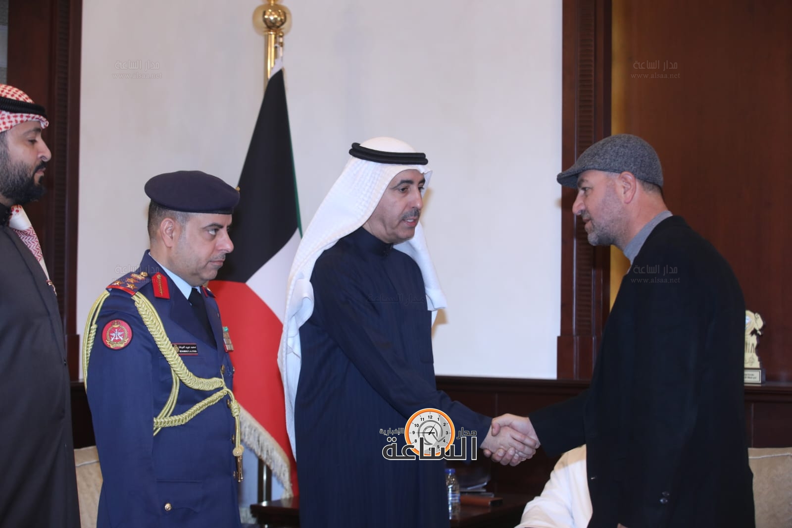 Madar Al-Saa Images 0.6745669888689434