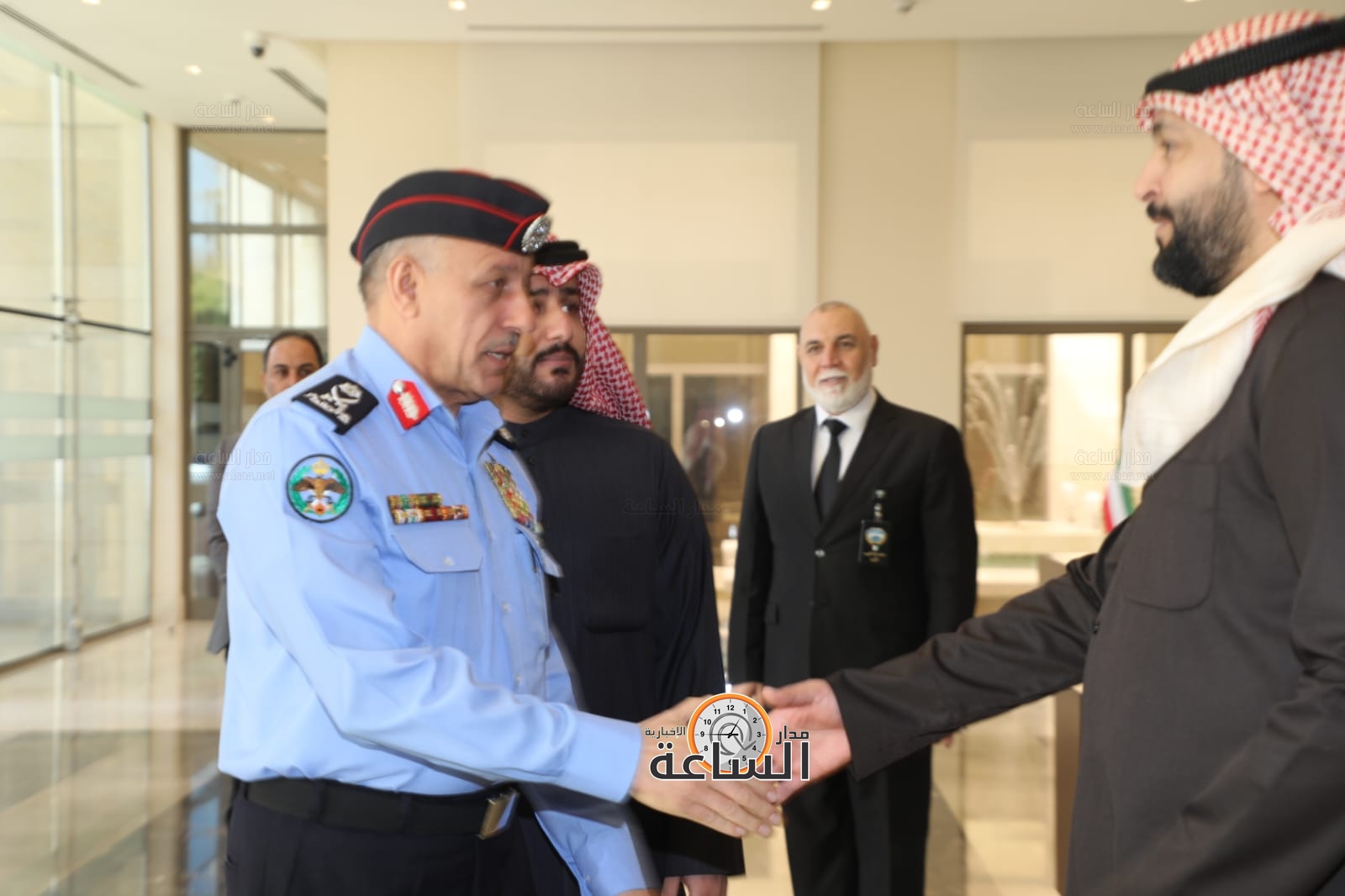 Madar Al-Saa Images 0.40299842194759705