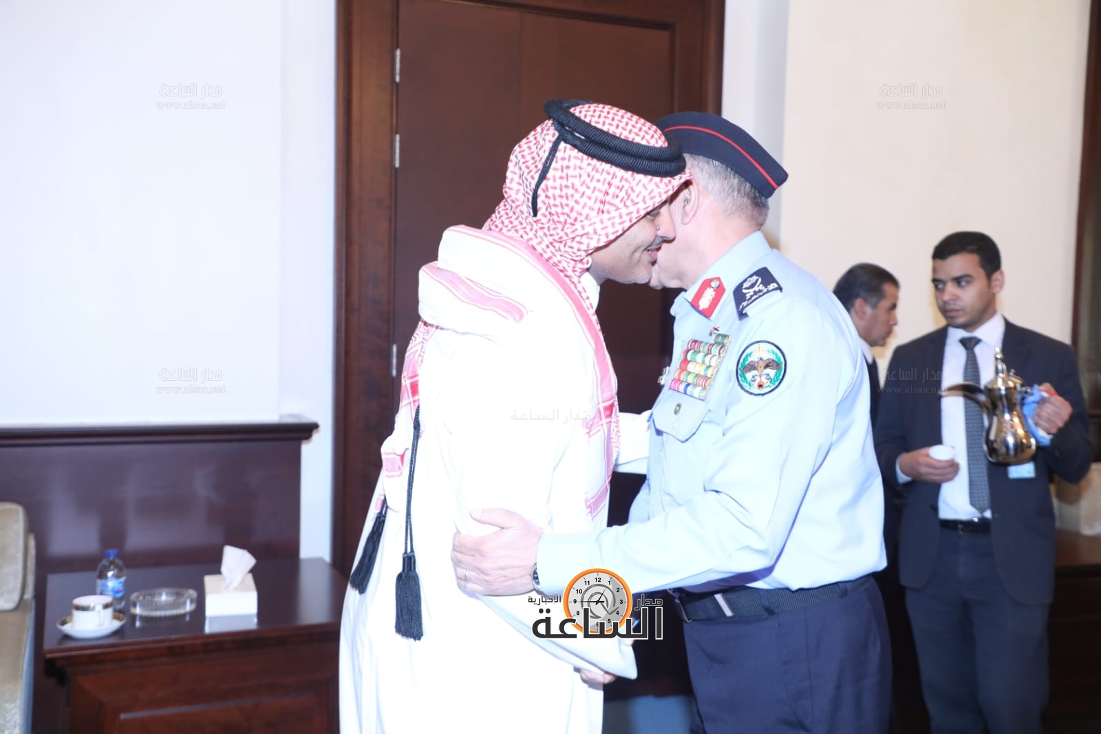 Madar Al-Saa Images 0.8117891149488854