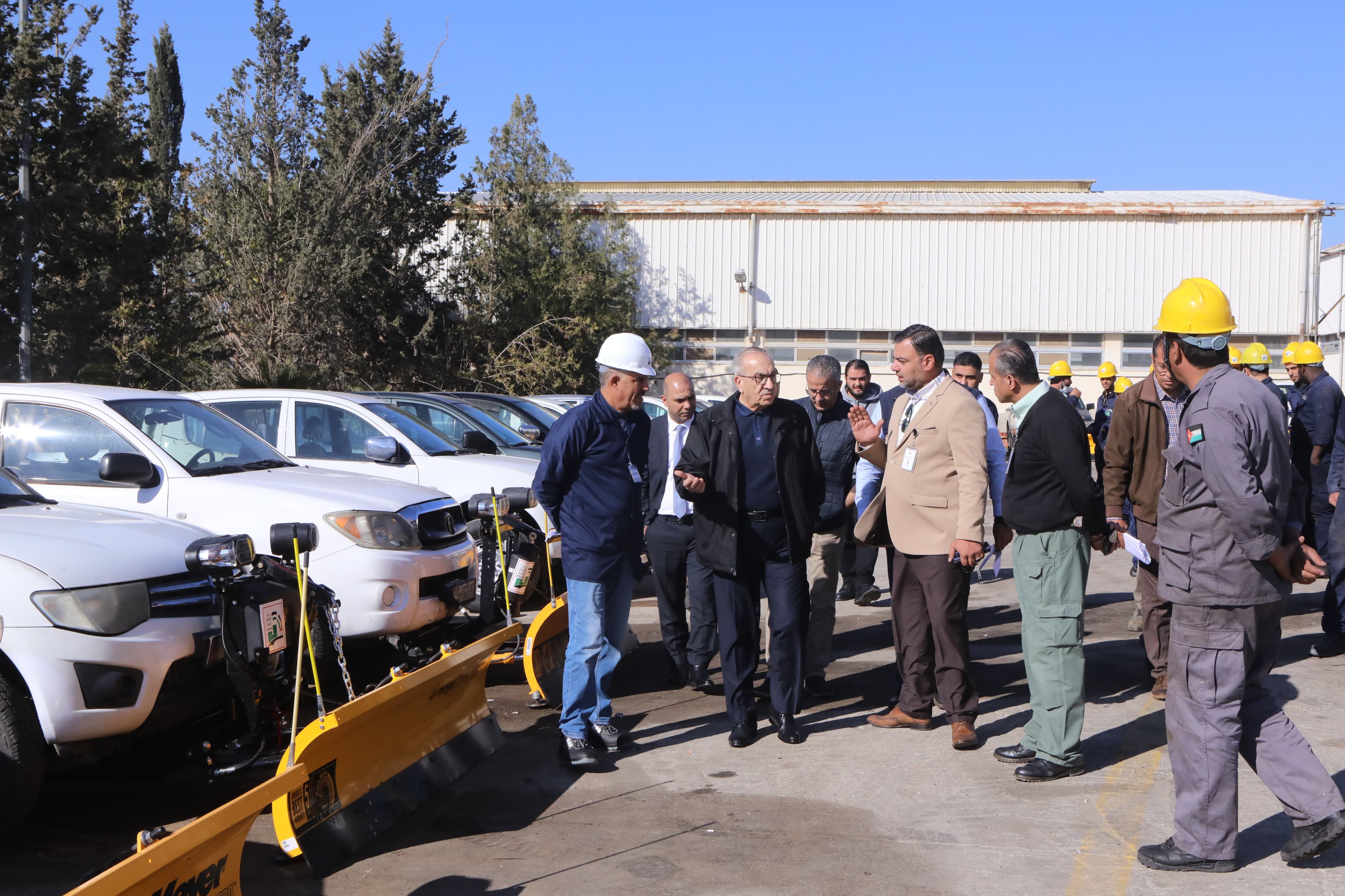 Madar Al-Saa Images 0.48619837190670157