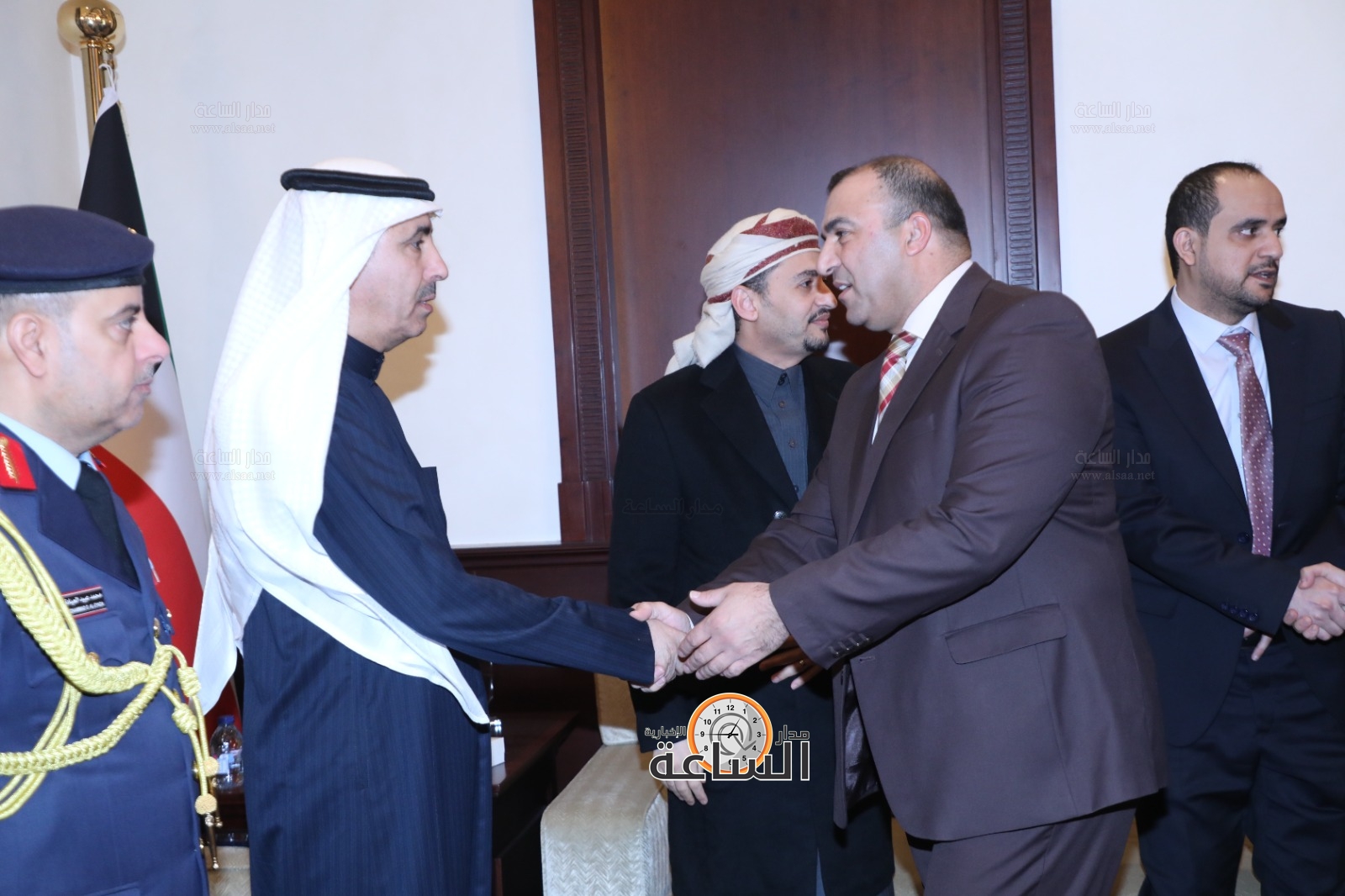 Madar Al-Saa Images 0.6783395460506274