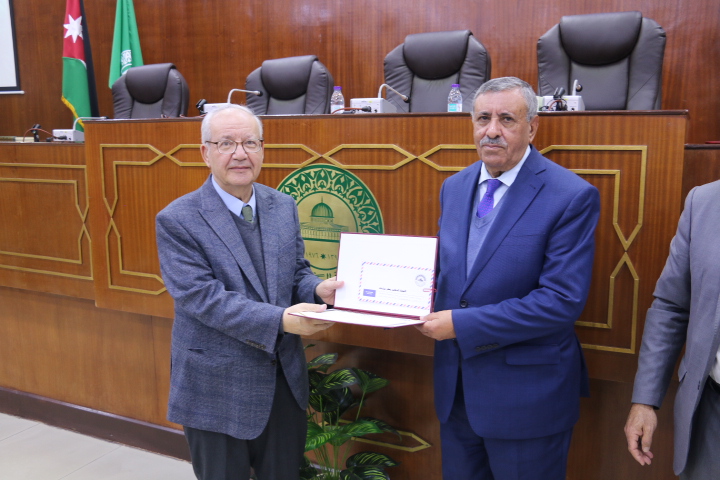 Madar Al-Saa Images 0.72965267170119