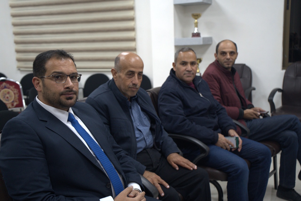 Madar Al-Saa Images 0.3683588320831732