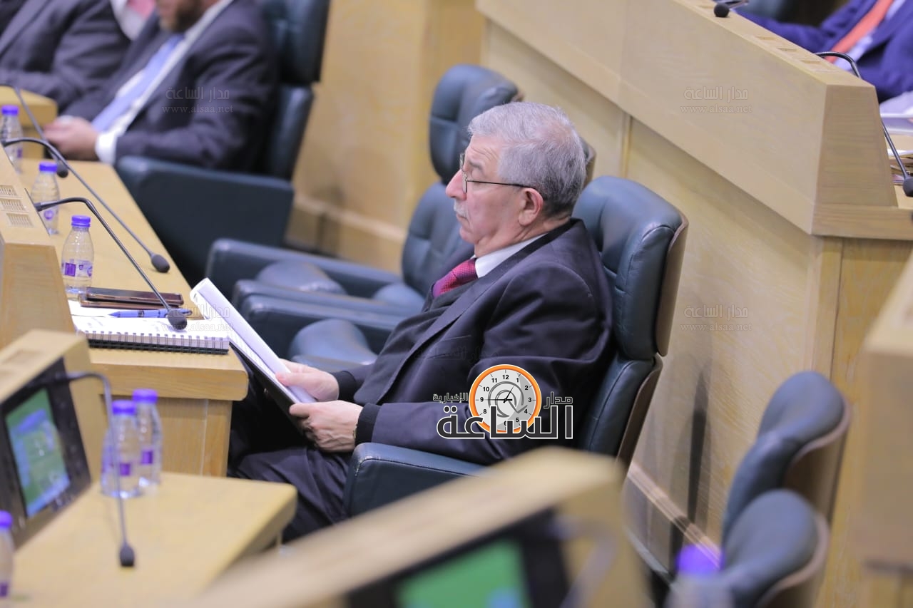 Madar Al-Saa Images 0.11565592679937486