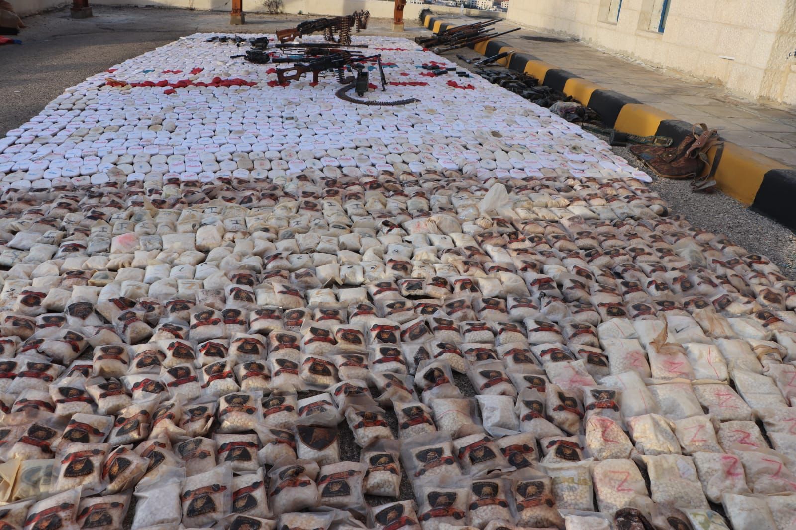 Madar Al-Saa Images 0.7174205098609554