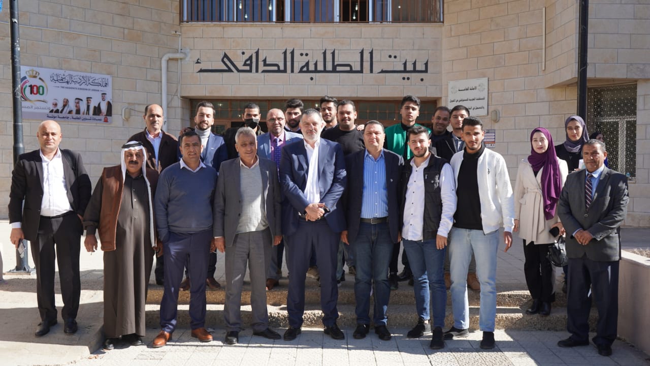 Madar Al-Saa Images 0.5668781857911425