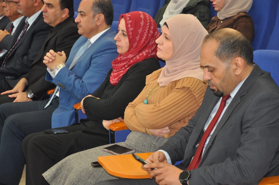 Madar Al-Saa Images 0.46024342401421636