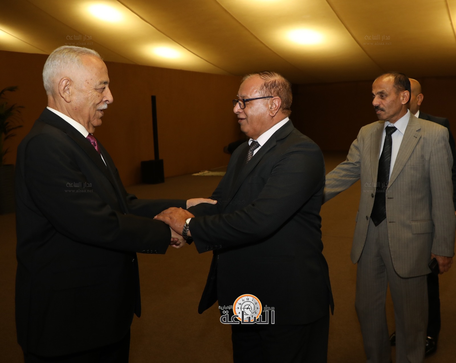 Madar Al-Saa Images 0.4920013259297009