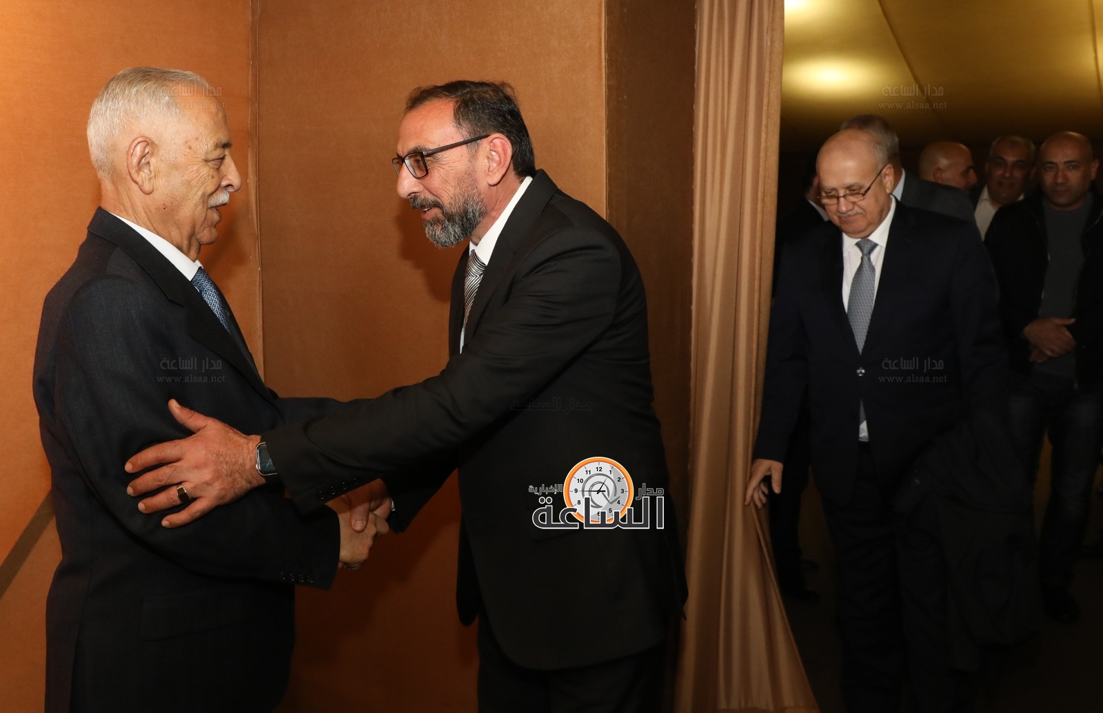 Madar Al-Saa Images 0.12140003947229139