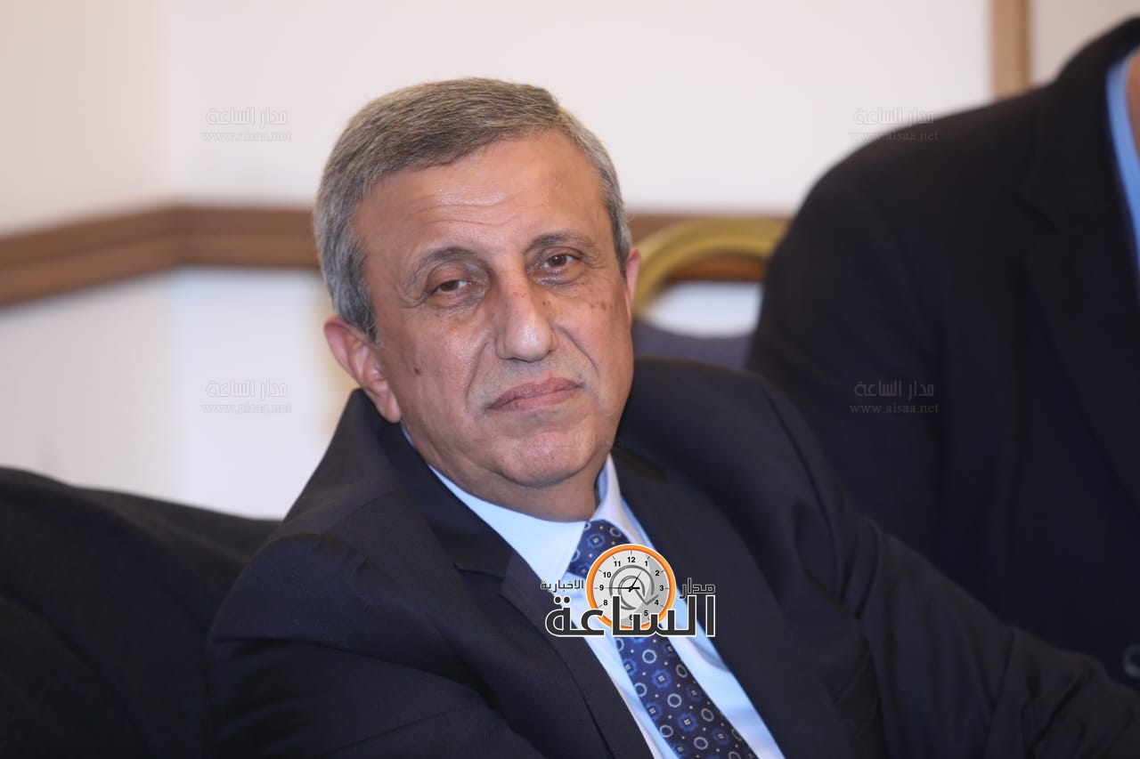 Madar Al-Saa Images 0.9986403623089233