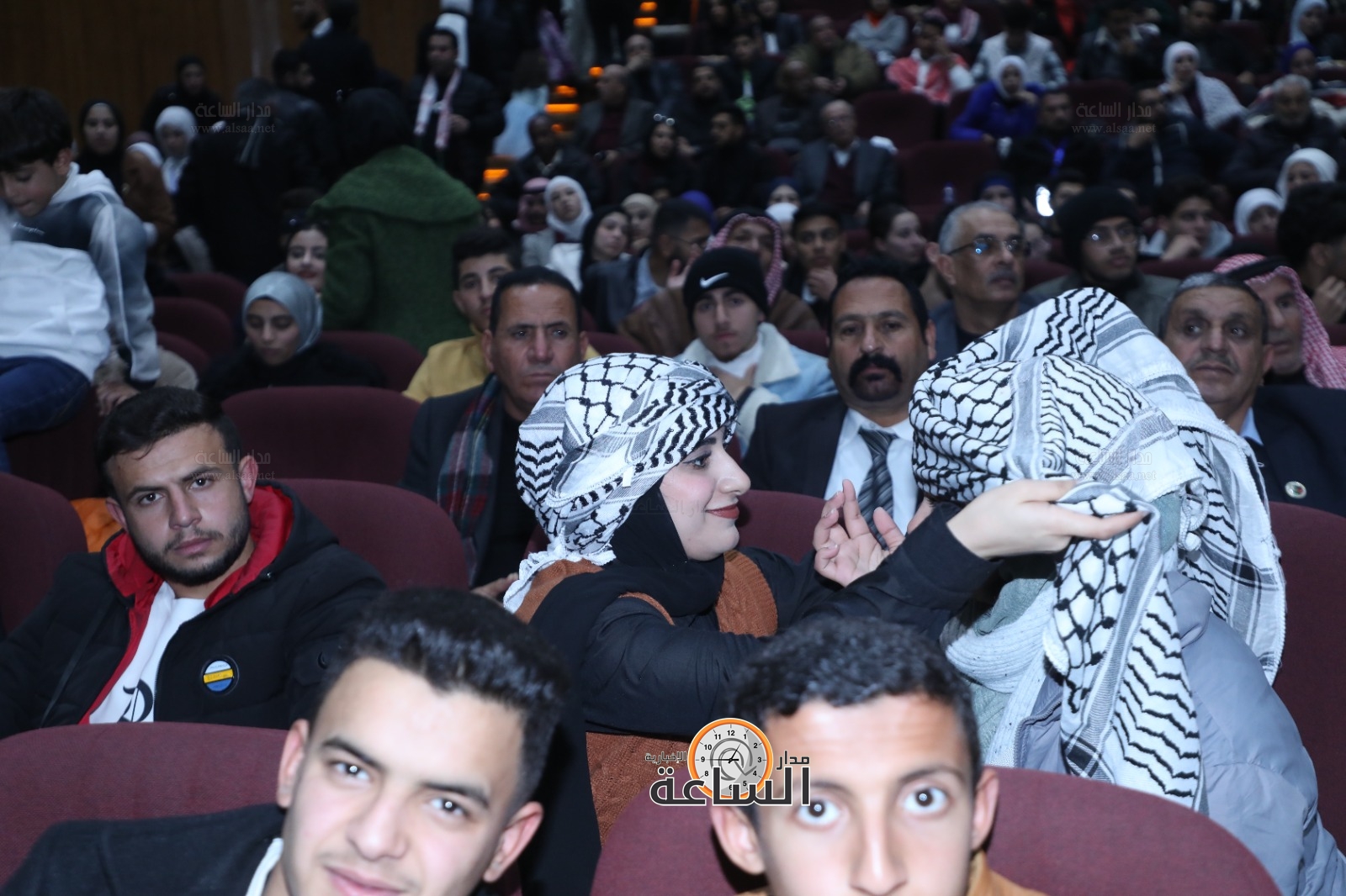 Madar Al-Saa Images 0.922736962237835