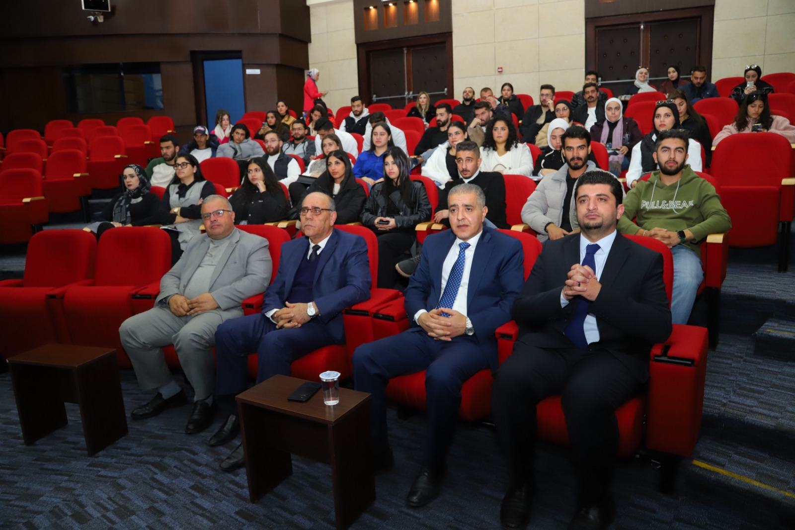 Madar Al-Saa Images 0.5679957108202671