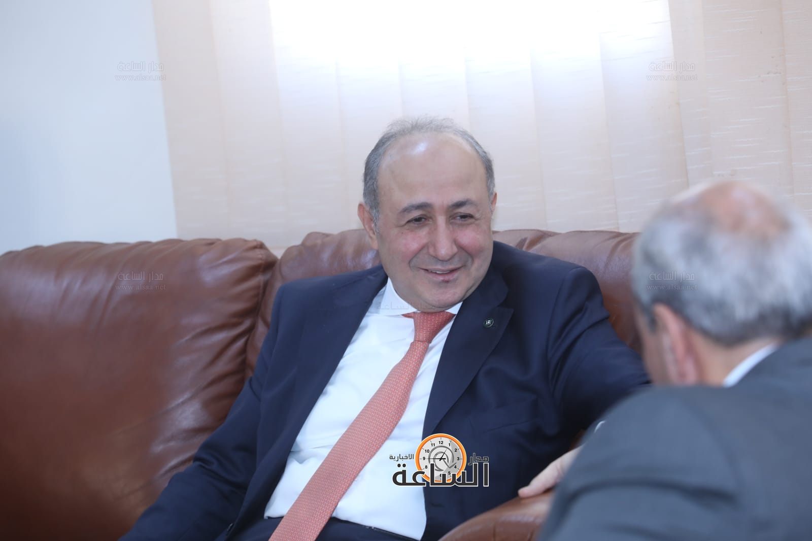 Madar Al-Saa Images 0.411381192203917