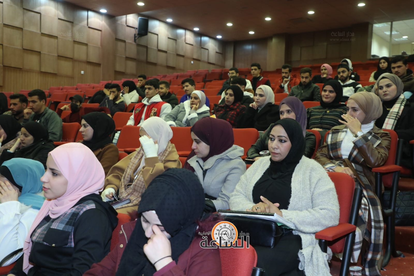 Madar Al-Saa Images 0.33323480940844985