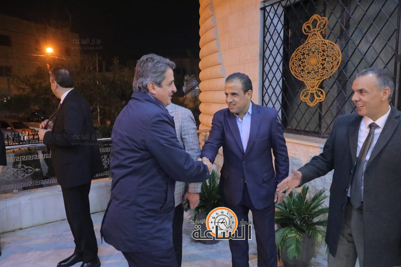 Madar Al-Saa Images 0.040662736494704976