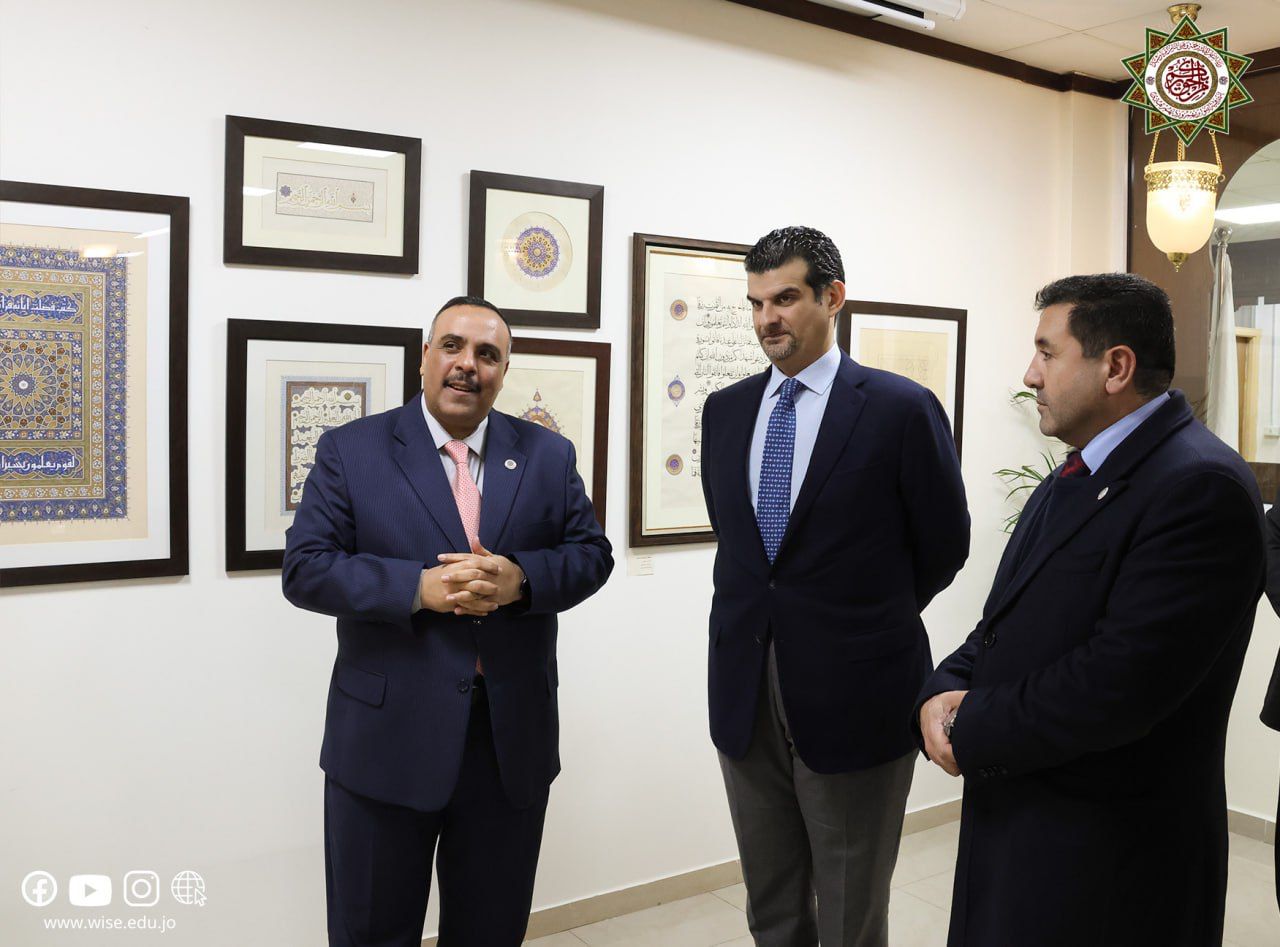 Madar Al-Saa Images 0.042590856548580636