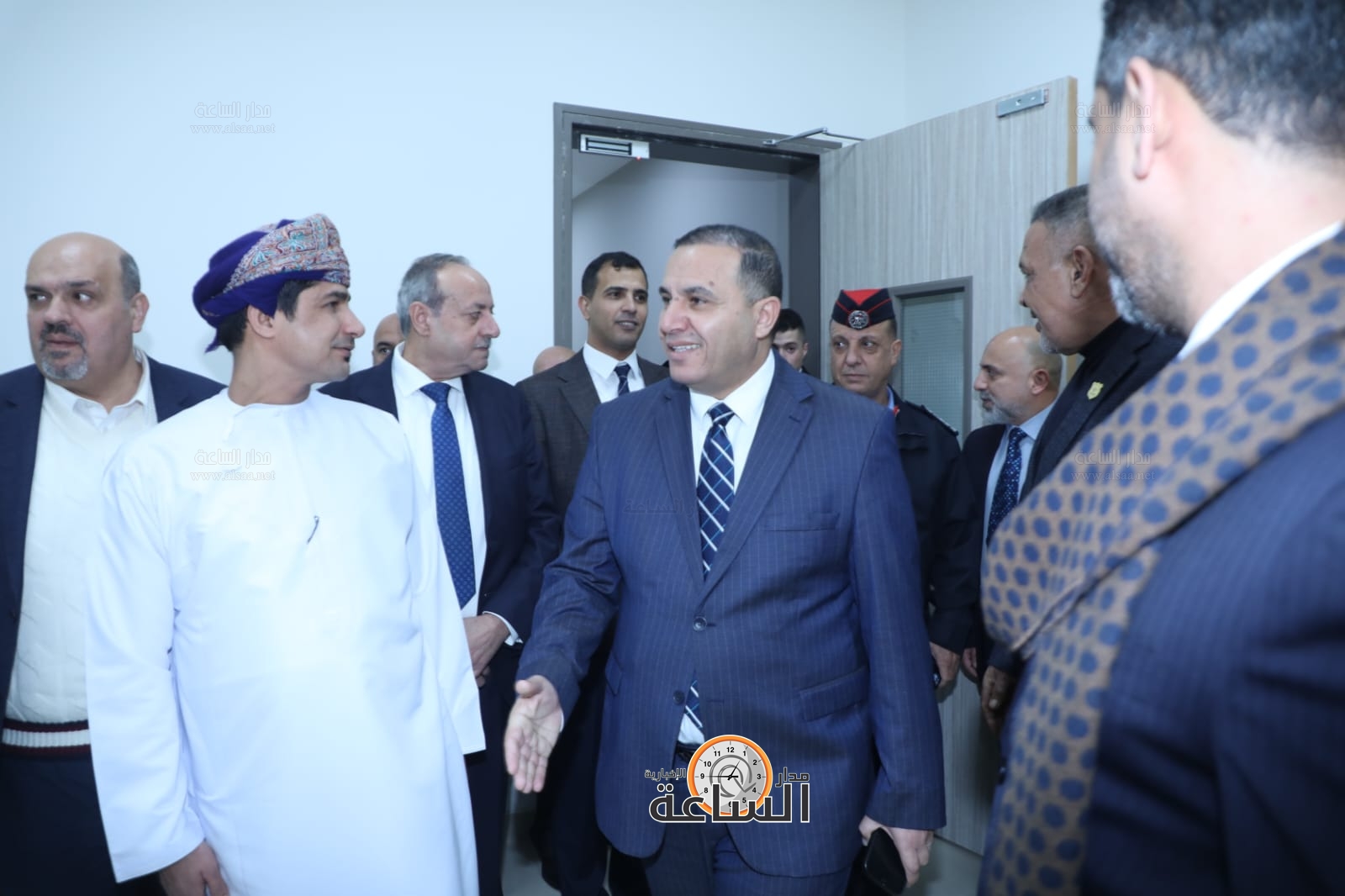 Madar Al-Saa Images 0.04697562982825687