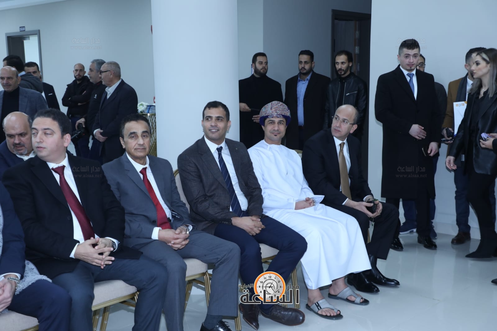 Madar Al-Saa Images 0.8827471559028217