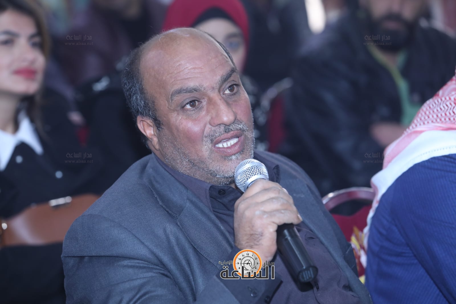 Madar Al-Saa Images 0.18220363875616674