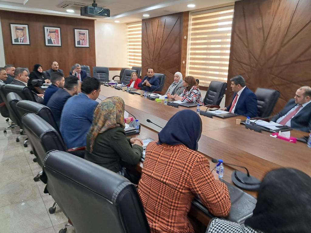 Madar Al-Saa Images 0.347352431803049