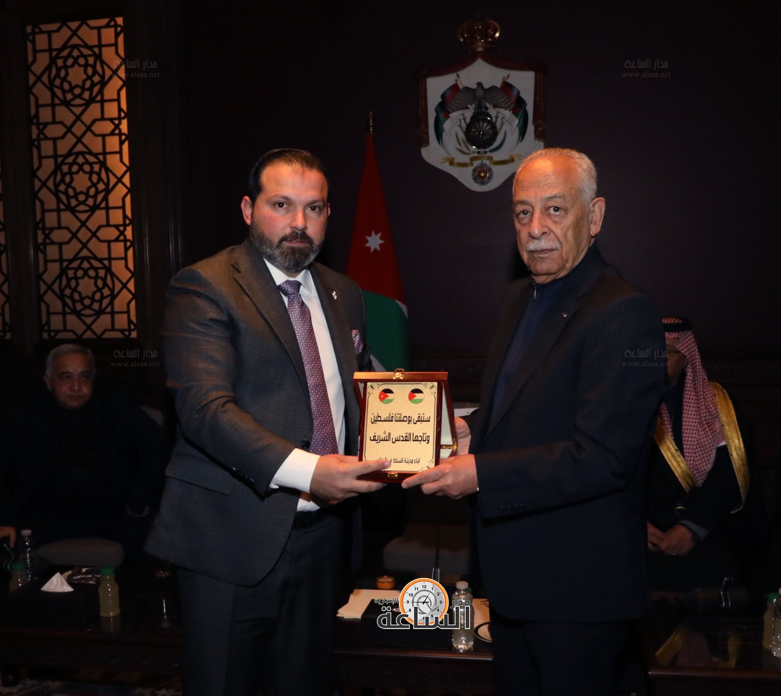 Madar Al-Saa Images 0.9347234230145578