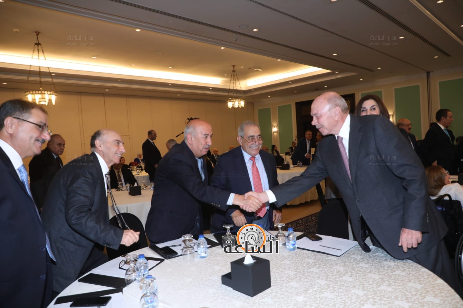 Madar Al-Saa Images 0.4118564348712659