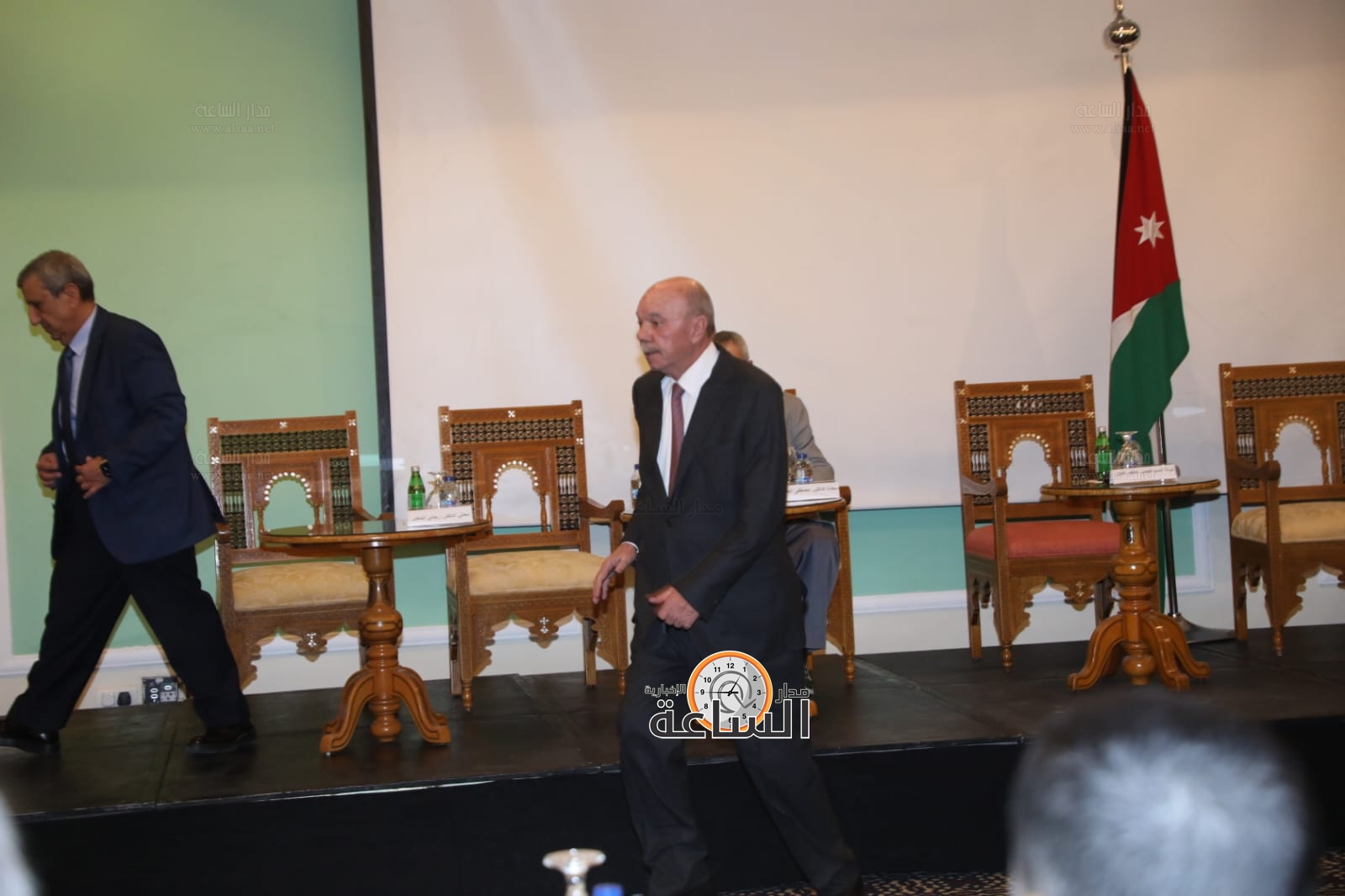 Madar Al-Saa Images 0.9581639789887448