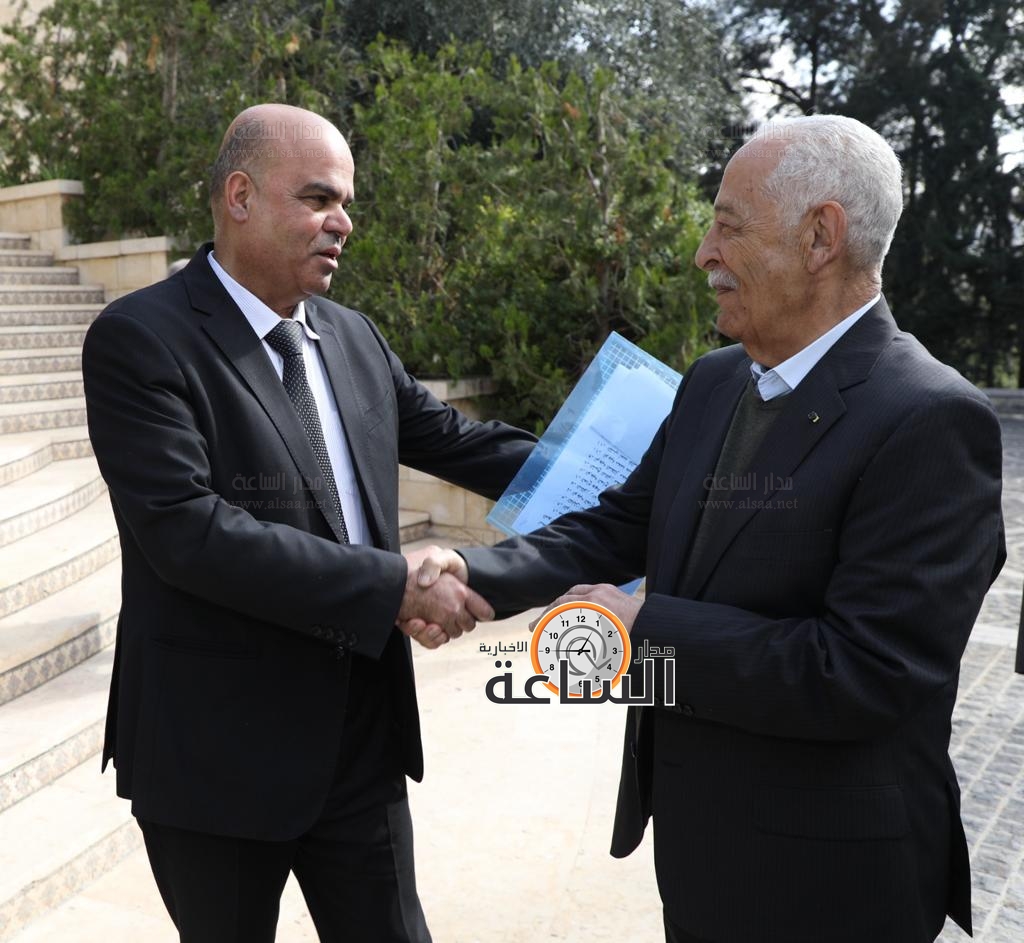 Madar Al-Saa Images 0.9808314719070406