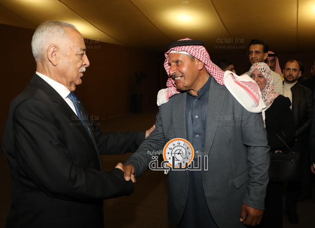 Madar Al-Saa Images 0.9182647297958091