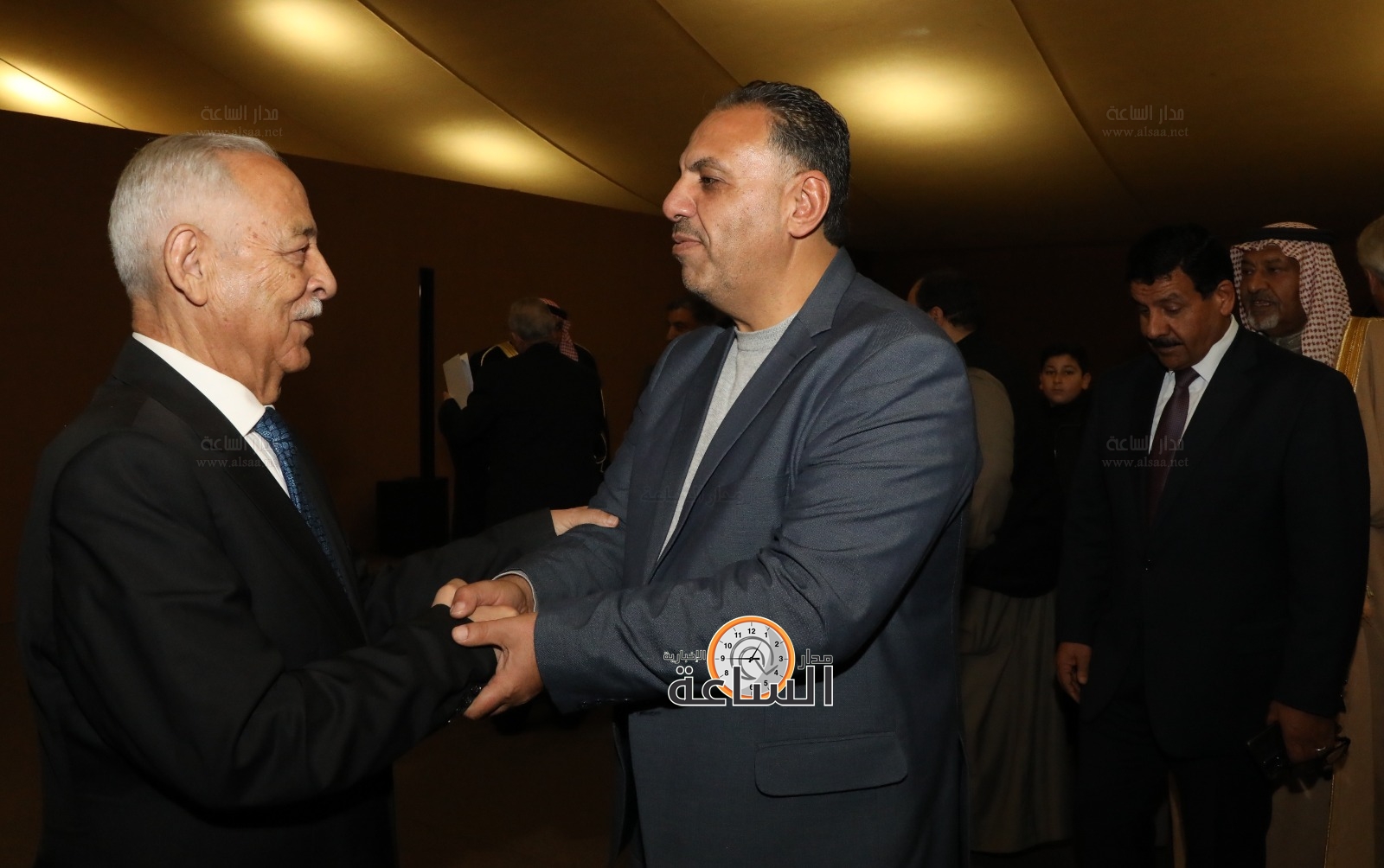 Madar Al-Saa Images 0.65525994174449