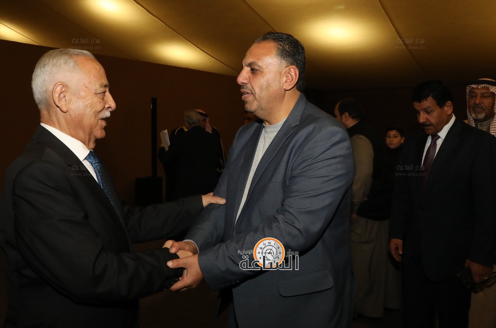 Madar Al-Saa Images 0.1523568450299364