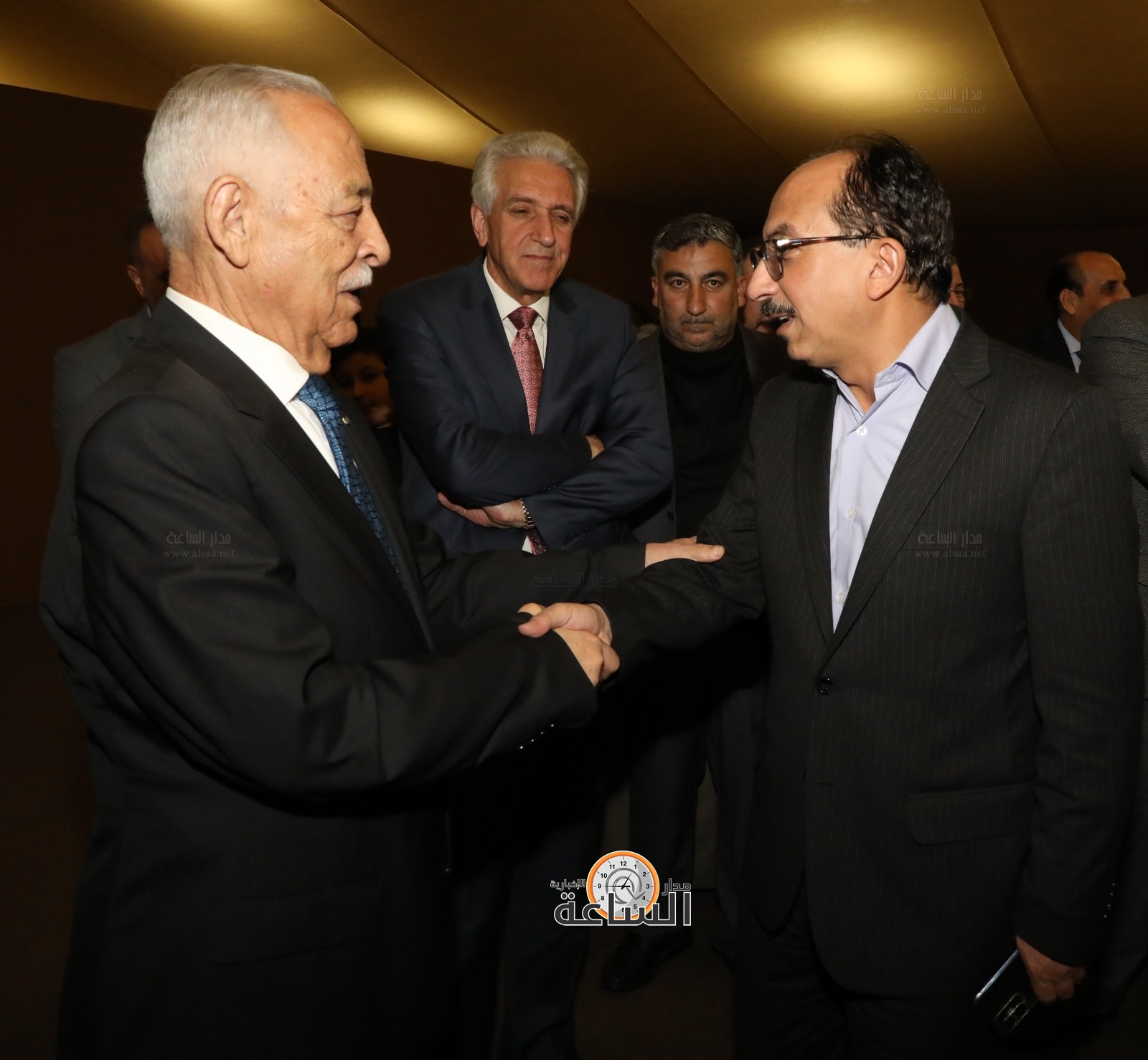 Madar Al-Saa Images 0.22315869587559