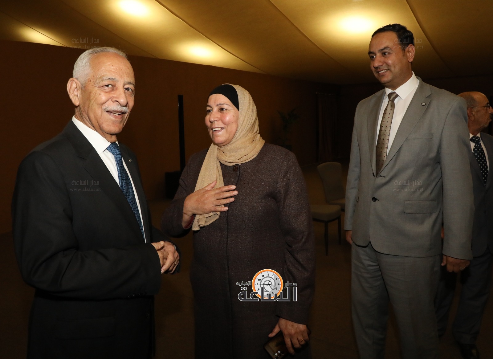 Madar Al-Saa Images 0.4057749841134899