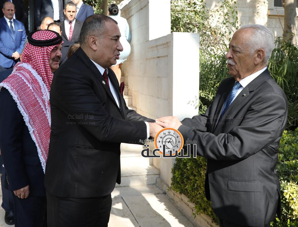 Madar Al-Saa Images 0.9871225294609767