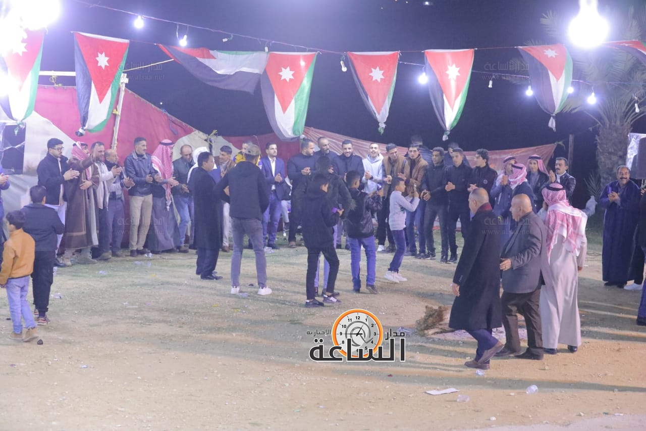 Madar Al-Saa Images 0.38977267348014233