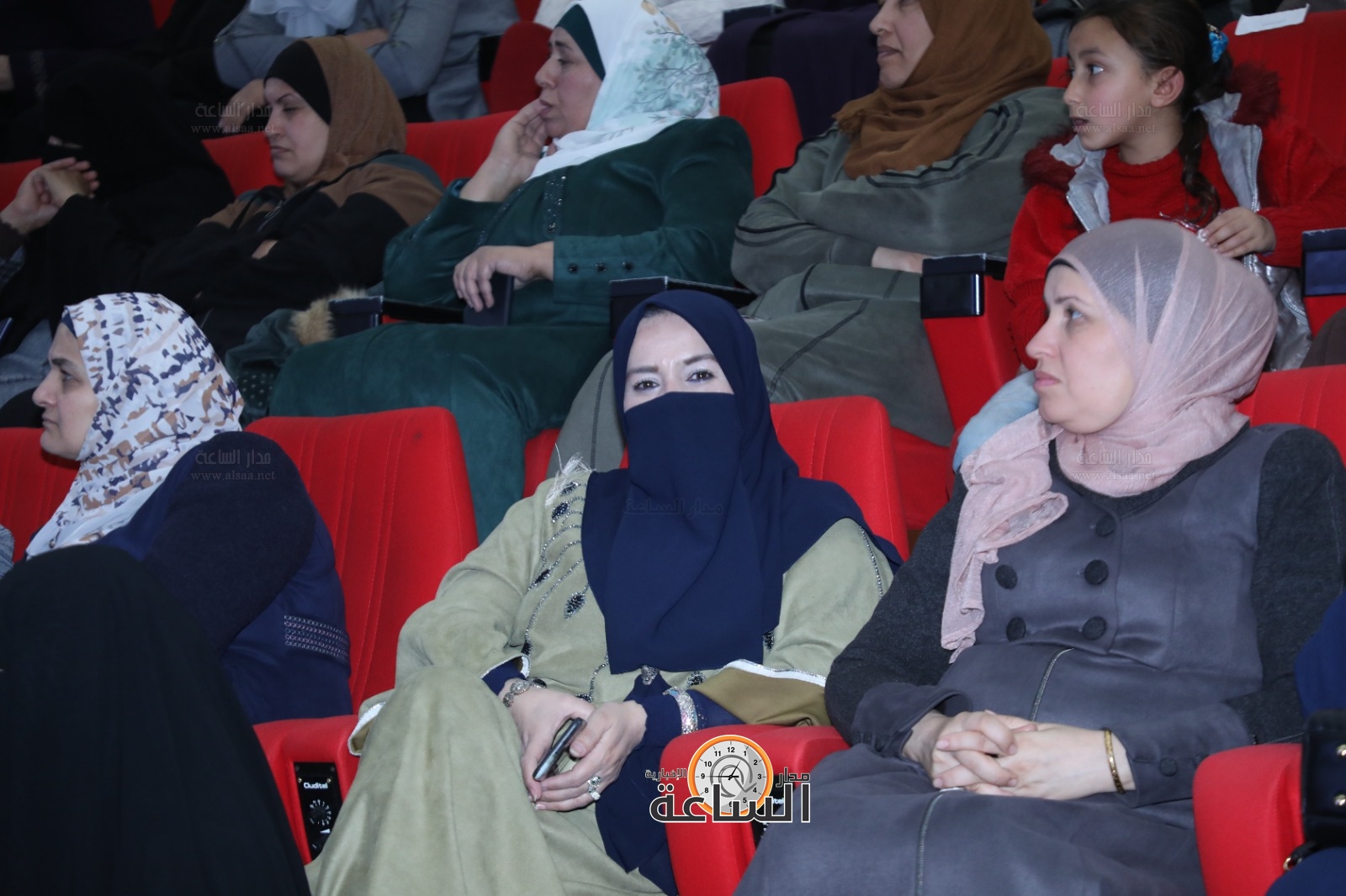 Madar Al-Saa Images 0.48095795316656087