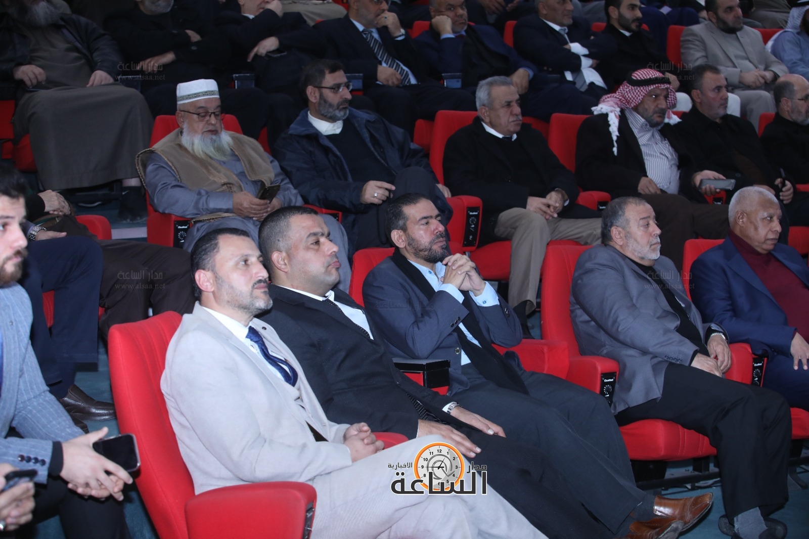 Madar Al-Saa Images 0.045501020405785075