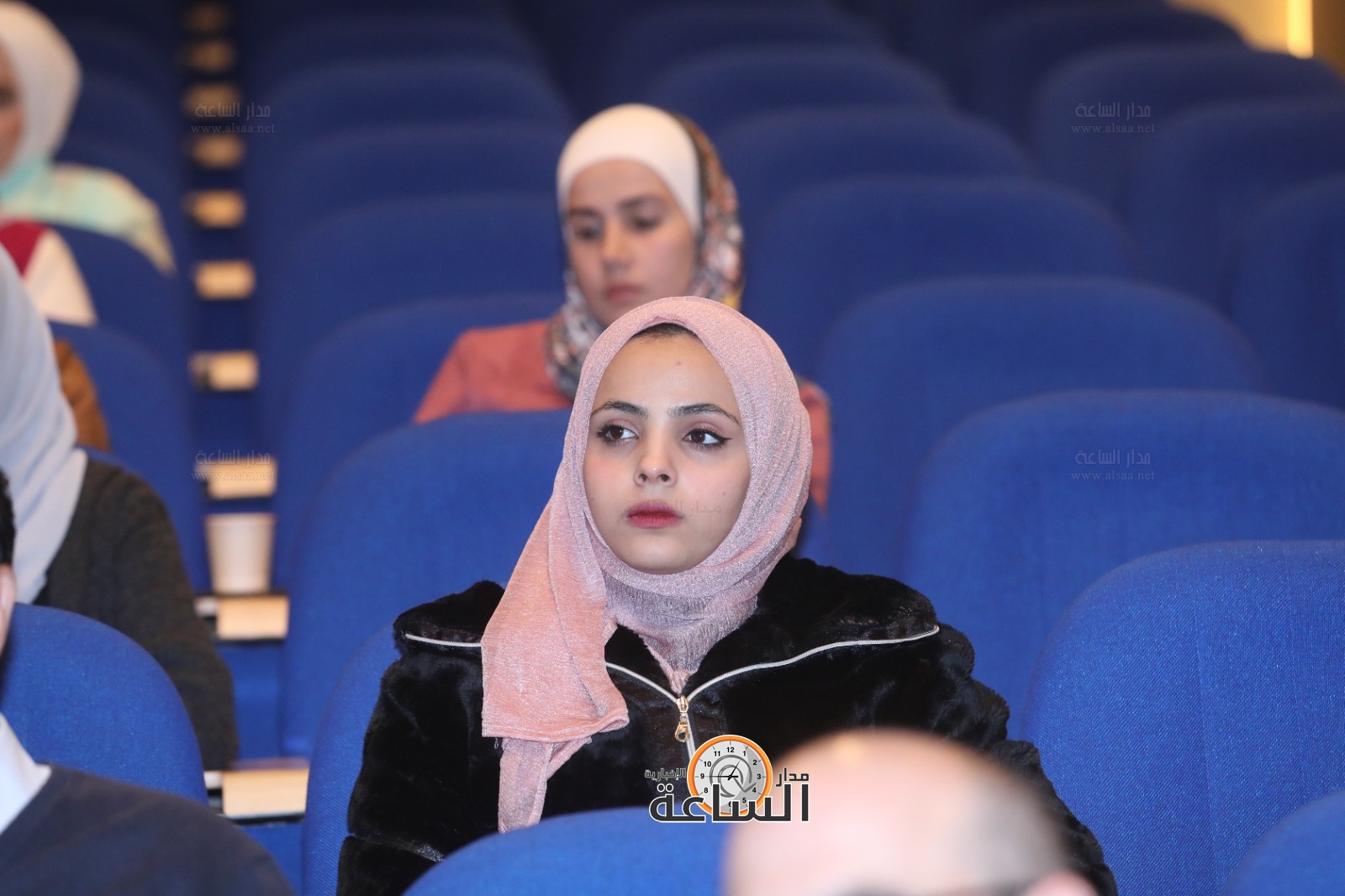 Madar Al-Saa Images 0.7818183456460468