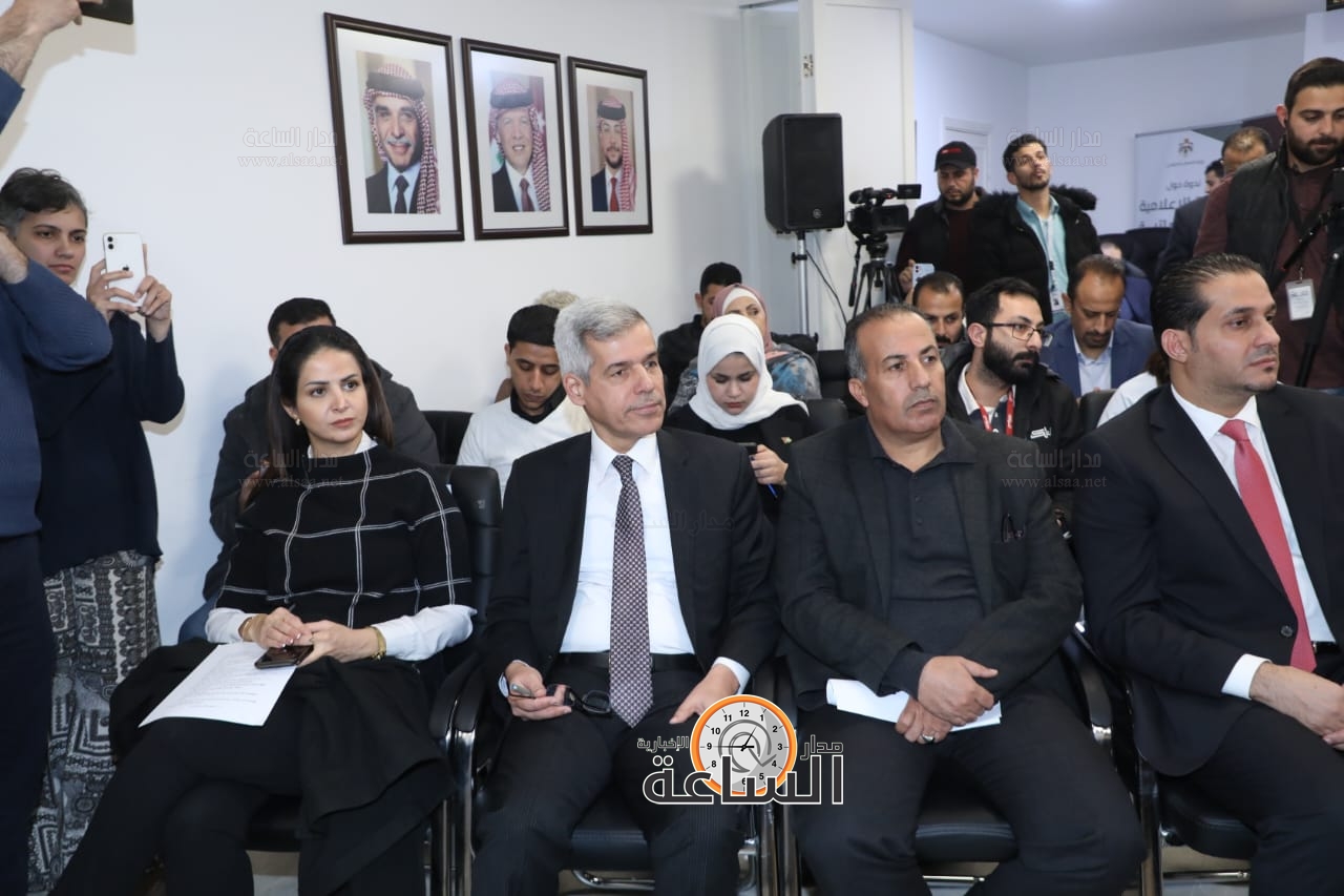 Madar Al-Saa Images 0.806738089568924