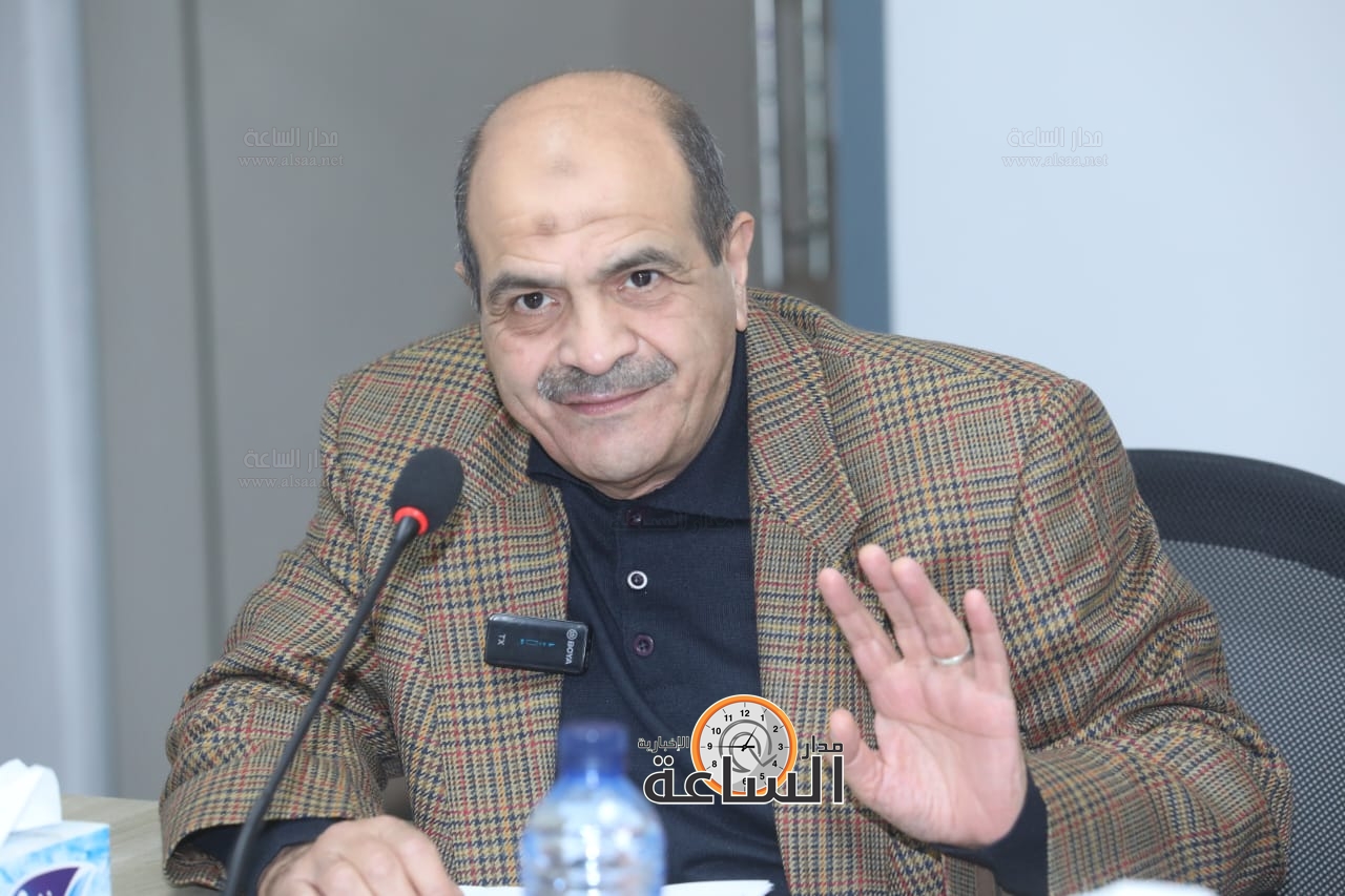 Madar Al-Saa Images 0.2453321860645188