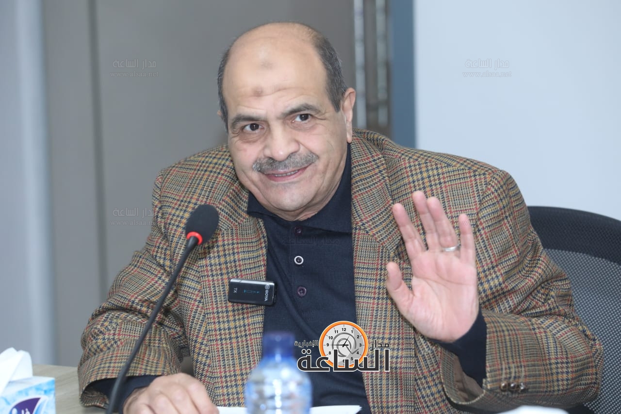 Madar Al-Saa Images 0.44188429335883406