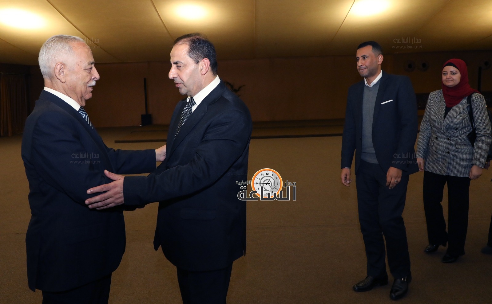 Madar Al-Saa Images 0.1958330687513461