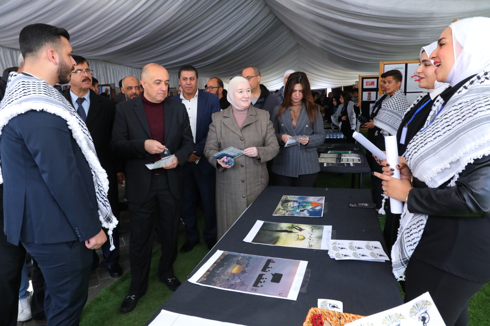 Madar Al-Saa Images 0.37665430371482667