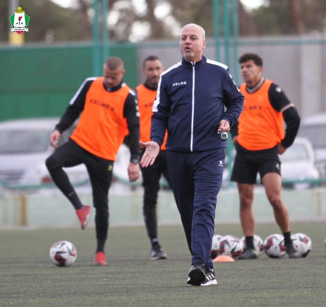 Madar Al-Saa Images 0.7721982308730091