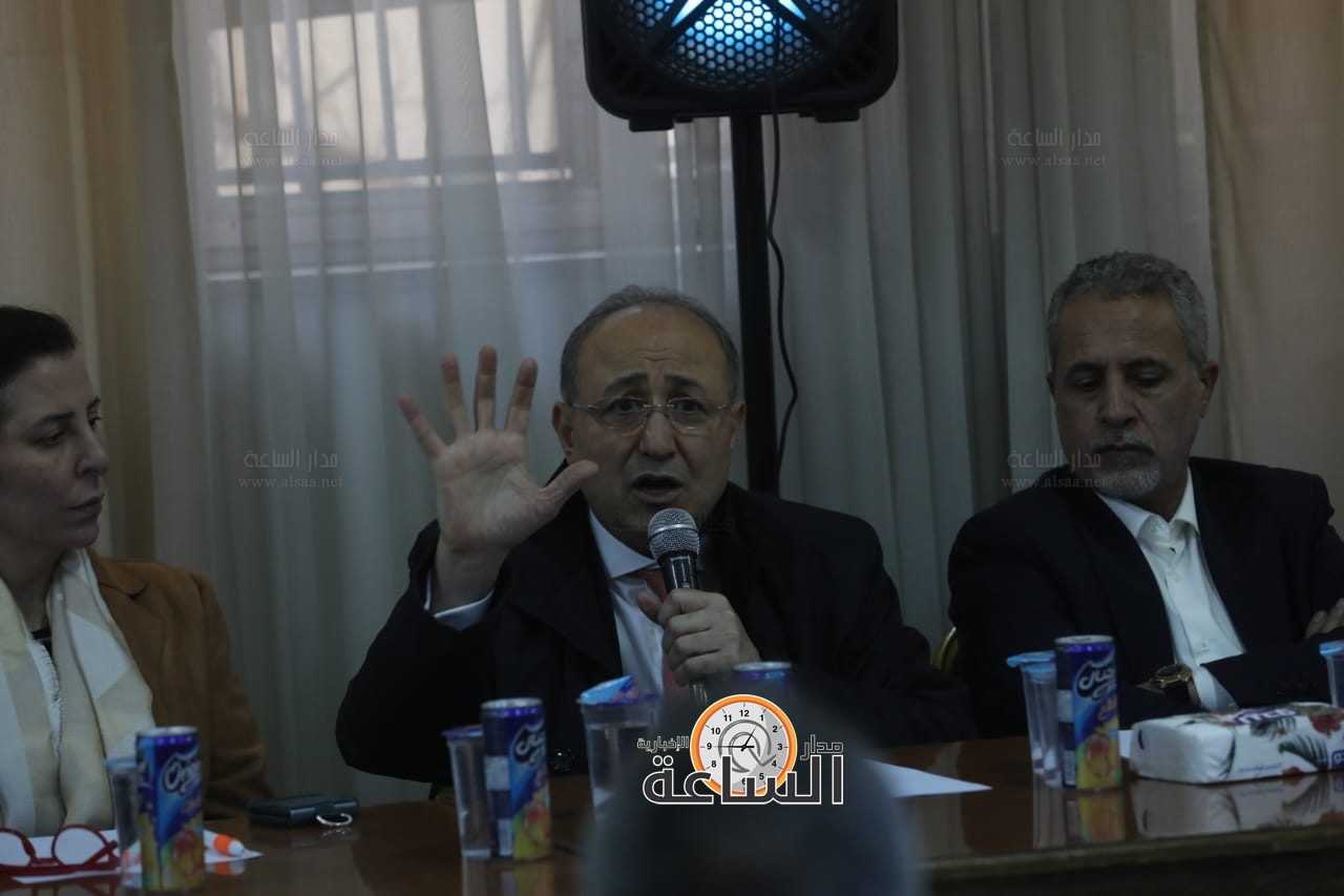 Madar Al-Saa Images 0.44263719073342966